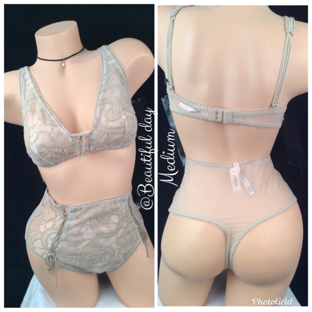 Victoria’s Secret BRALETTE & panties